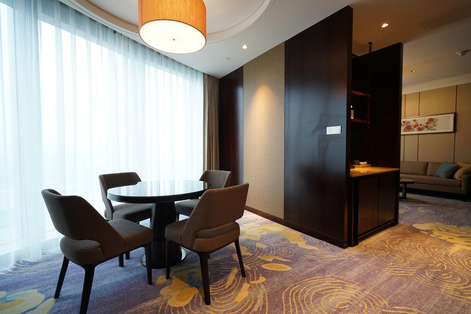 Shangri-la Yiwu - Close To Yiwu International Trade Market 5*