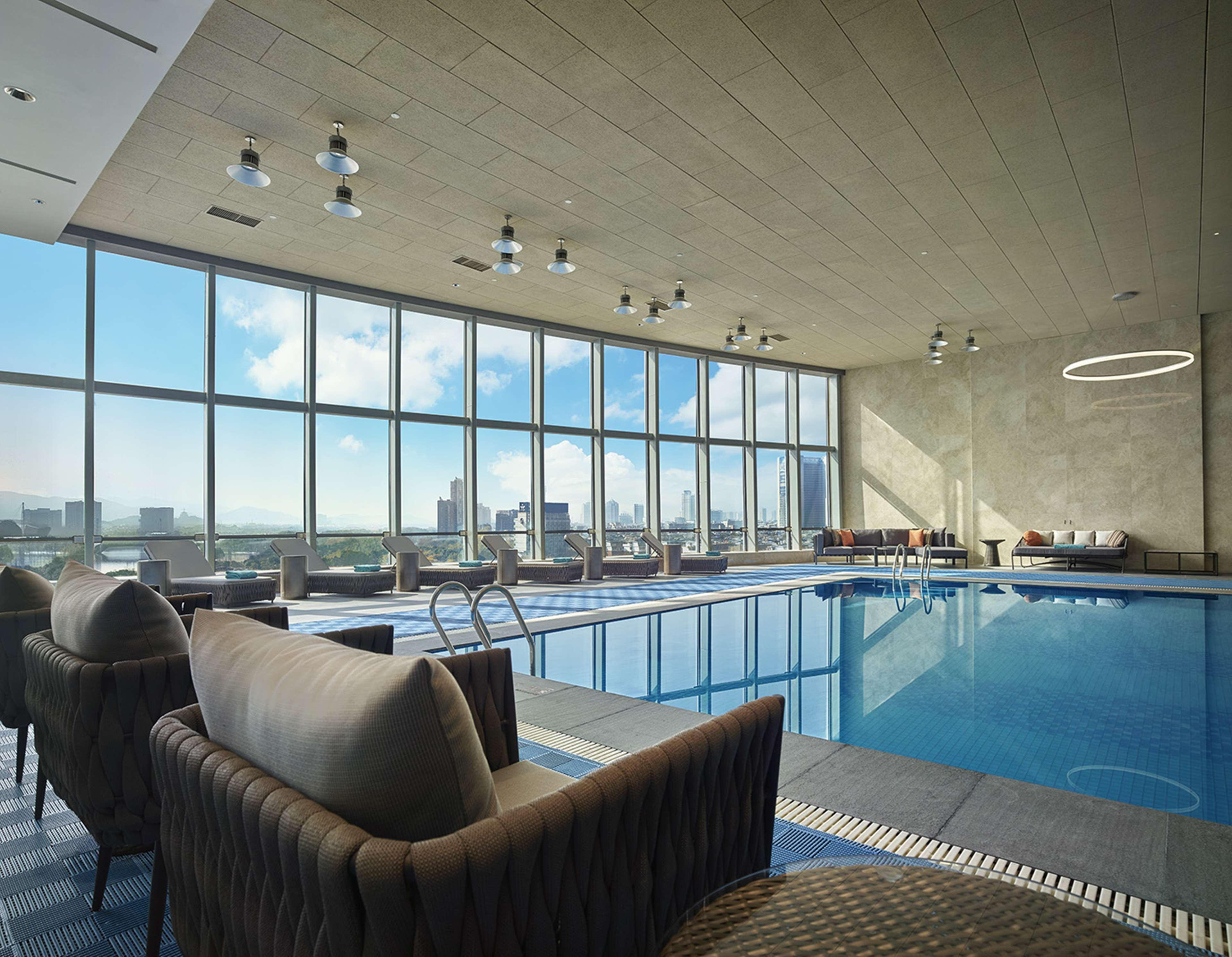 Shangri-la Yiwu - Close To Yiwu International Trade Market ホテル 5*