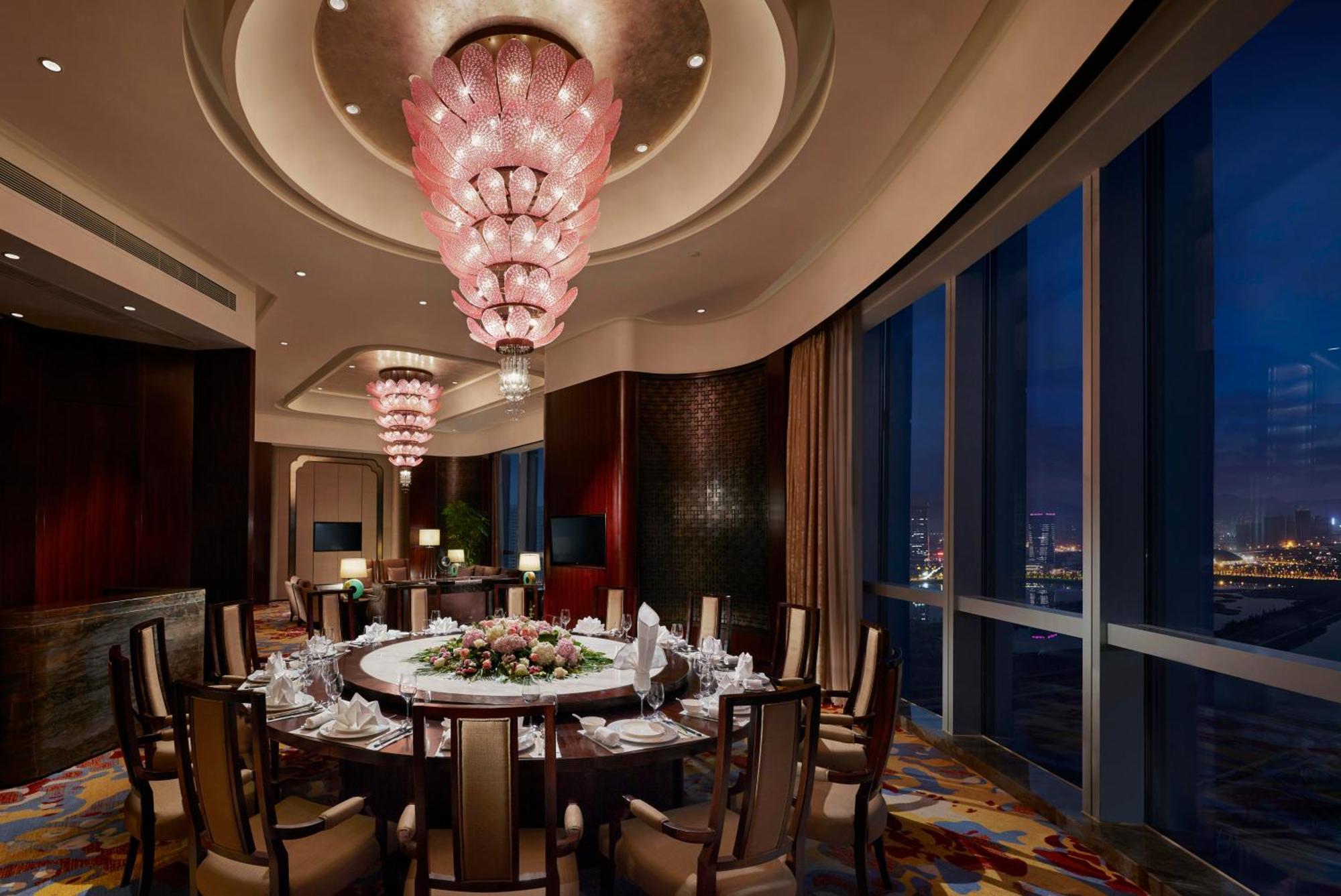 Shangri-la Yiwu - Close To Yiwu International Trade Market ホテル 5*