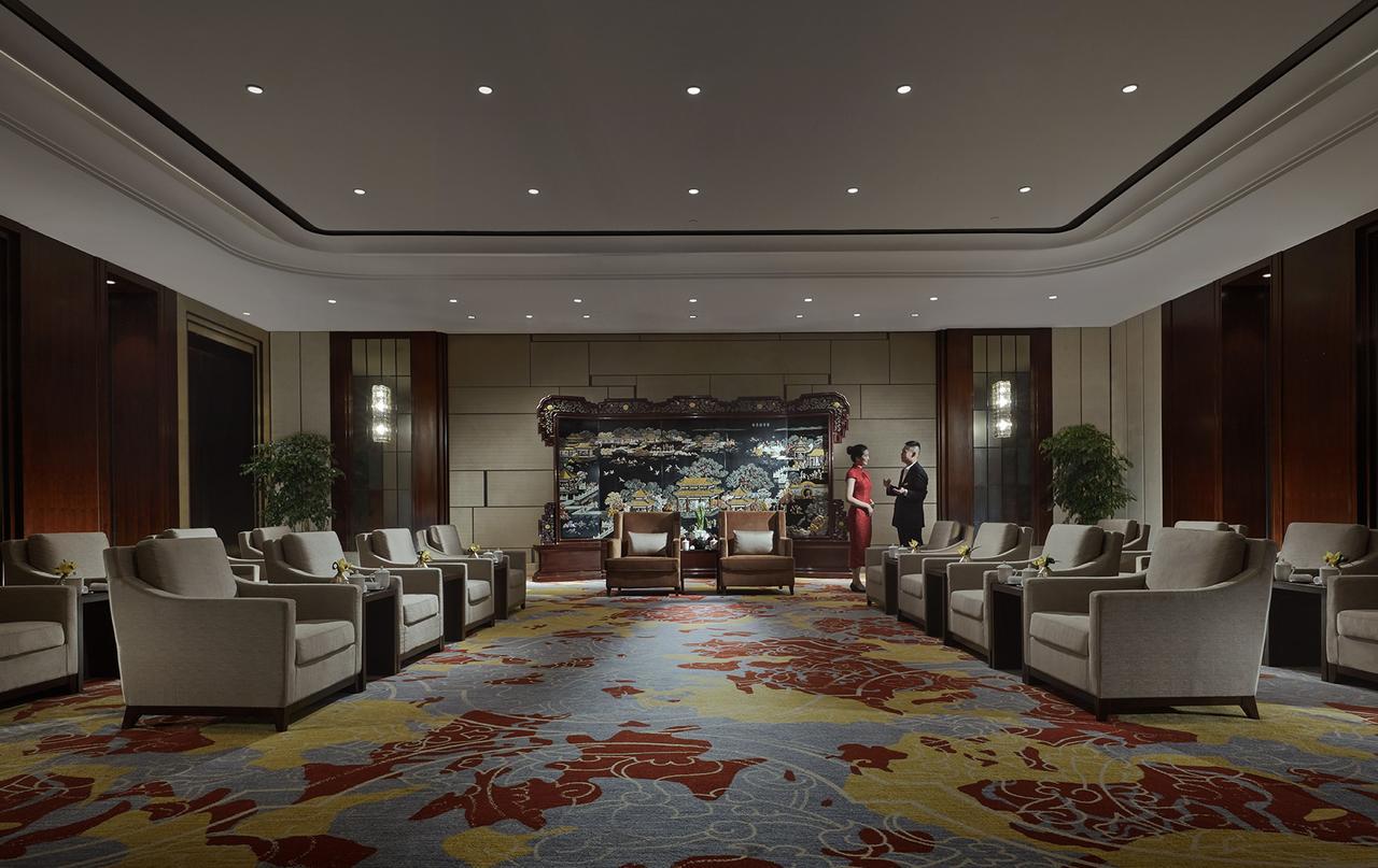 ホテル Shangri-la Yiwu - Close To Yiwu International Trade Market 5*